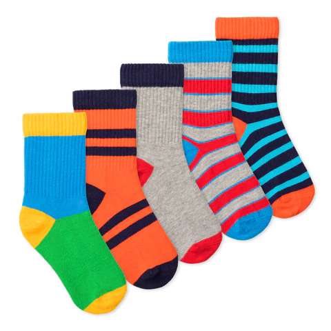 Gambar kaos kaki trendi dan tahan lama yang menggunakan benang berkualitas, dirancang untuk memberikan kenyamanan optimal dalam aktivitas sehari-hari, diproduksi oleh CV Yuvin Abadi Jaya.